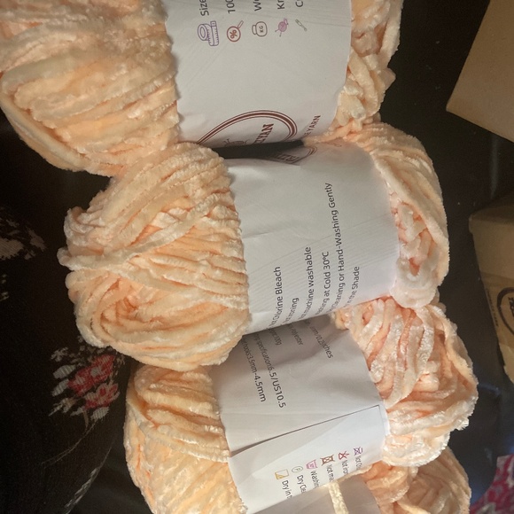 Yarn 🧶 - Picture 1 of 4